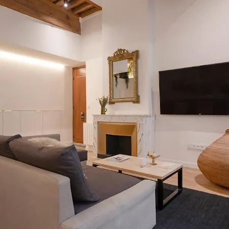 Mihotel Georges فندق *