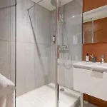 מלון Mihotel Georges *