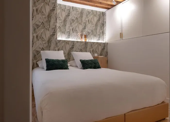מלון Mihotel Georges